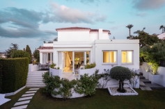 Villa Nueva Andalucía € 1.790.000,-